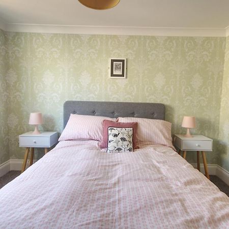 Sea Mist - Hastings Apartment Bagian luar foto